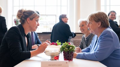 Ministerpräsident Hendrik Wüst verleiht den Staatspreis an Bundeskanzlerin a.D. Dr. Angela Merkel