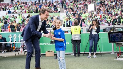 Besuch des DFB-Pokalfinales der Frauen
