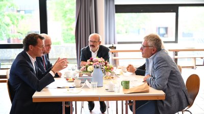 Von Weeze nach Xanten: Ministerpräsident Hendrik Wüst besucht den Niederrhein