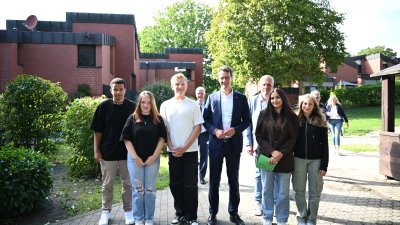Von Weeze nach Xanten: Ministerpräsident Hendrik Wüst besucht den Niederrhein