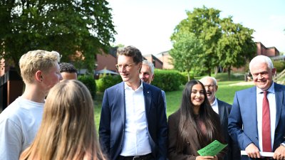 Von Weeze nach Xanten: Ministerpräsident Hendrik Wüst besucht den Niederrhein