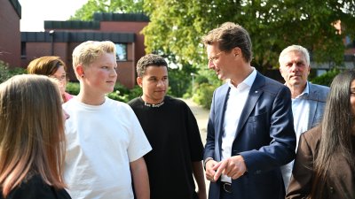 Von Weeze nach Xanten: Ministerpräsident Hendrik Wüst besucht den Niederrhein