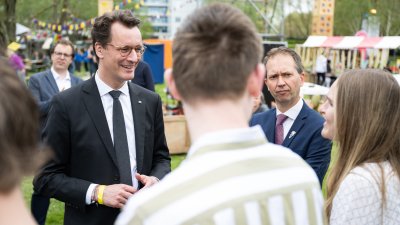 Ministerpräsident Hendrik Wüst nimmt an Feierlichkeiten zum niederländischen Befreiungstag teil