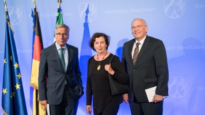 Ministerpräsident Armin Laschet verleiht den Staatspreis 2019 an Prof. Klaus Töpfer