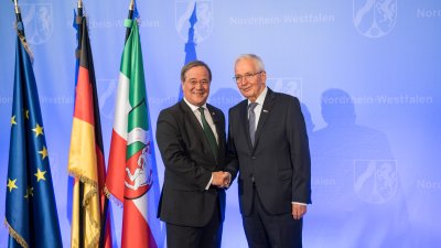 Ministerpräsident Armin Laschet verleiht den Staatspreis 2019 an Prof. Klaus Töpfer