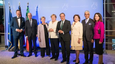 Ministerpräsident Armin Laschet verleiht den Staatspreis 2019 an Prof. Klaus Töpfer