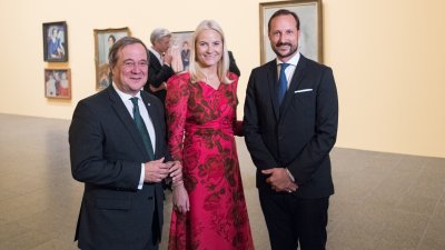 Ministerpräsident Armin Laschet begrüßt Kronprinzenpaar aus Norwegen zu Munch-Eröffnung im K20
