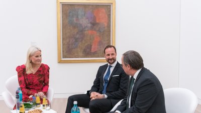 Ministerpräsident Armin Laschet begrüßt Kronprinzenpaar aus Norwegen zu Munch-Eröffnung im K20