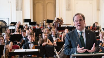 Der Kulturbevollmächtigte Ministerpräsident Armin Laschet besucht Frankreich