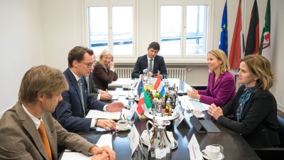 Erste niederländisch-nordrhein-westfälische Regierungskonsultationen