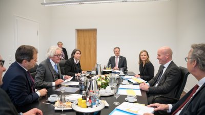 Erste niederländisch-nordrhein-westfälische Regierungskonsultationen