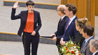 Vereidigung des neuen Landeskabinetts im Landtag Nordrhein-Westfalen