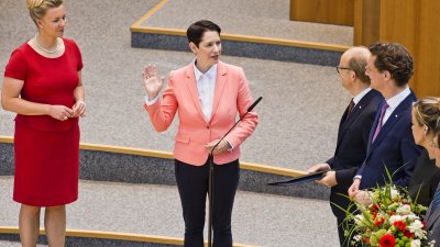 Vereidigung des neuen Landeskabinetts im Landtag Nordrhein-Westfalen