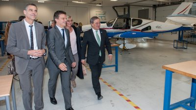 Kulturbevollmächtigter Armin Laschet nimmt am Deutsch-Französischen Ministerrat mit Bundeskanzlerin Angela Merkel und dem französischen Staatspräsidenten Emmanuel Macron in Toulouse teil