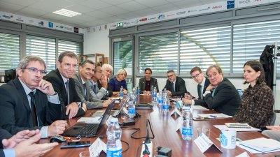 Kulturbevollmächtigter Armin Laschet nimmt am Deutsch-Französischen Ministerrat mit Bundeskanzlerin Angela Merkel und dem französischen Staatspräsidenten Emmanuel Macron in Toulouse teil