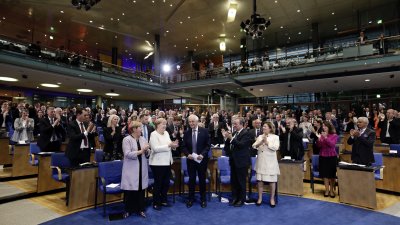 Ministerpräsident Armin Laschet verleiht den Staatspreis 2019 an Prof. Klaus Töpfer