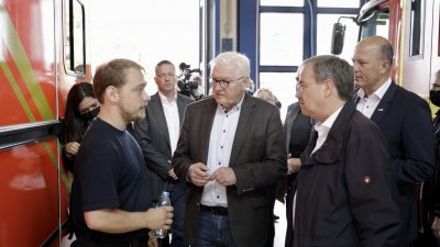 Bundespräsident Frank-Walter Steinmeier und Ministerpräsident Armin Laschet besuchen Erftstadt im Rhein-Erft-Kreis