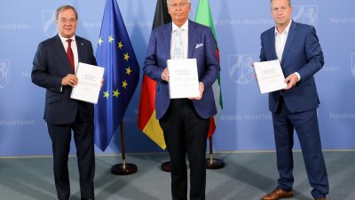 Übergabe des Abschlussberichts der Regierungskommission „Mehr Sicherheit für Nordrhein-Westfalen“