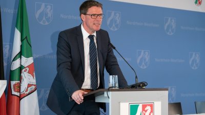 Das Land Nordrhein-Westfalen und die Deutsche Bahn AG unterzeichnen gemeinsame Vereinbarung für bessere Bahnanbindung des Rheinischen Reviers