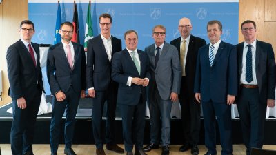 Das Land Nordrhein-Westfalen und die Deutsche Bahn AG unterzeichnen gemeinsame Vereinbarung für bessere Bahnanbindung des Rheinischen Reviers