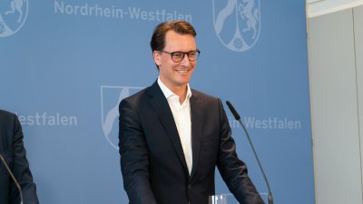 Land unterstützt Kommunen bei der Erneuerung der Stadt- und Straßenbahnnetze