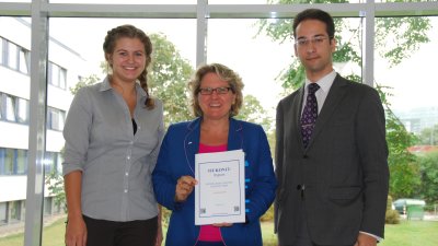 Übergabe #JUKON12-Bericht an Ministerin Schulze