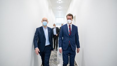 Ministerpräsident Hendrik Wüst und Wissenschaftsministerin Isabel Pfeiffer-Poensgen treffen Prof. Benjamin List