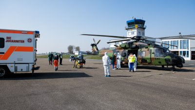 Corona-Patienten aus Frankreich werden nach Nordrhein-Westfalen geflogen