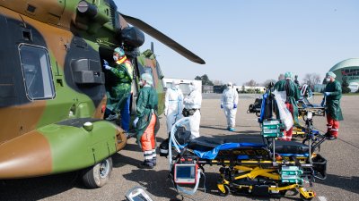 Corona-Patienten aus Frankreich werden nach Nordrhein-Westfalen geflogen