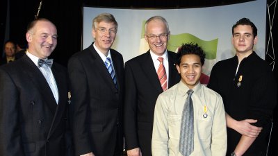 Manfred Hörter (Wipperfürth), Hanjo Wandel (Marienheide) und Zarlene Weingarten (Wipperfürth)