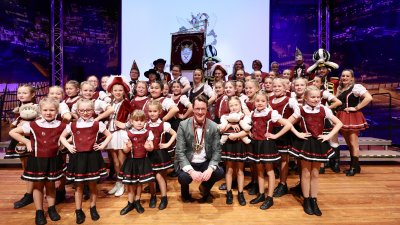 Ministerpräsident Hendrik Wüst empfängt die Kinderprinzenpaare und Kinderdreigestirne aus Nordrhein-Westfalen