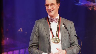 Ministerpräsident Hendrik Wüst empfängt die Kinderprinzenpaare und Kinderdreigestirne aus Nordrhein-Westfalen