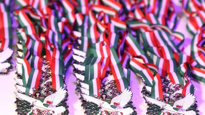 Ministerpräsident Hendrik Wüst empfängt die Kinderprinzenpaare und Kinderdreigestirne aus Nordrhein-Westfalen