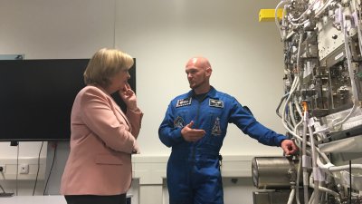 Ministerpräsidentin Hannelore Kraft besucht das European Astronaut Centre in Köln