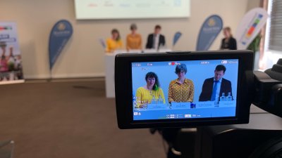 Staatssekretärin Andrea Milz in der Pressekonferenz zum Startschuss der Fecht-EM-