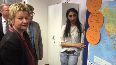 Schulministerin Sylvia Löhrmann bei der Eröffnung des 50. Kommunalen Integrationszentrums im Kreis Coesfeld