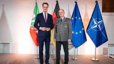 Ministerpräsident Wüst ehrt Soldatinnen und Soldaten der Bundeswehr und Repräsentanten der befreundeten Streitkräfte