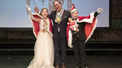 Ministerpräsident Armin Laschet empfängt die Kinderprinzenpaare und Kinderdreigestirne aus Nordrhein-Westfalen