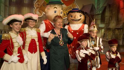 Ministerin Löhrmann empfängt die Kinderprinzenpaare und Kinderdreigestirne aus Nordrhein-Westfalen, 14.01.2013