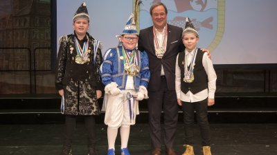 Ministerpräsident Armin Laschet empfängt die Kinderprinzenpaare und Kinderdreigestirne aus Nordrhein-Westfalen