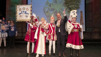 Ministerpräsident Armin Laschet empfängt die Kinderprinzenpaare und Kinderdreigestirne aus Nordrhein-Westfalen