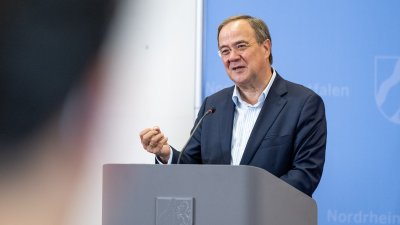 Bundeskanzlerin Angela Merkel und Ministerpräsident Armin Laschet im Märkischen Kreis und in Hagen