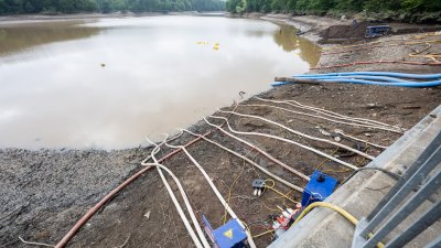 Bundesinnenminister Horst Seehofer und Ministerpräsident Armin Laschet besuchen die Steinbachtalsperre im Kreis Euskirchen