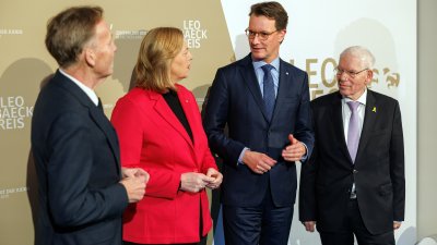 Verleihung des Leo-Baeck-Preises 2024: Ministerpräsident Hendrik Wüst hält Laudatio auf Preisträger Hans-Joachim Watzke