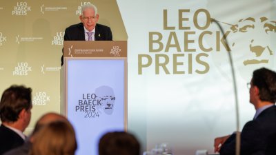 Verleihung des Leo-Baeck-Preises 2024: Ministerpräsident Hendrik Wüst hält Laudatio auf Preisträger Hans-Joachim Watzke