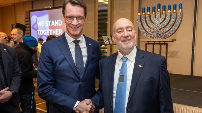 Ministerpräsident Hendrik Wüst spricht bei Chanukka-Empfang des Botschafters Ron Prosor in Berlin