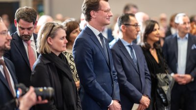 Ministerpräsident Hendrik Wüst spricht bei Chanukka-Empfang des Botschafters Ron Prosor in Berlin