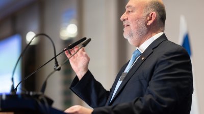 Ministerpräsident Hendrik Wüst spricht bei Chanukka-Empfang des Botschafters Ron Prosor in Berlin