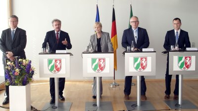 Die Außenminister Luxemburgs und der Niederlande sind zu Konsultationen mit Ministerpräsidentin Hannelore Kraft zusammengetroffen, 18.07.2013