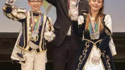 Ministerpräsident Armin Laschet empfängt die Kinderprinzenpaare und Kinderdreigestirne aus Nordrhein-Westfalen
